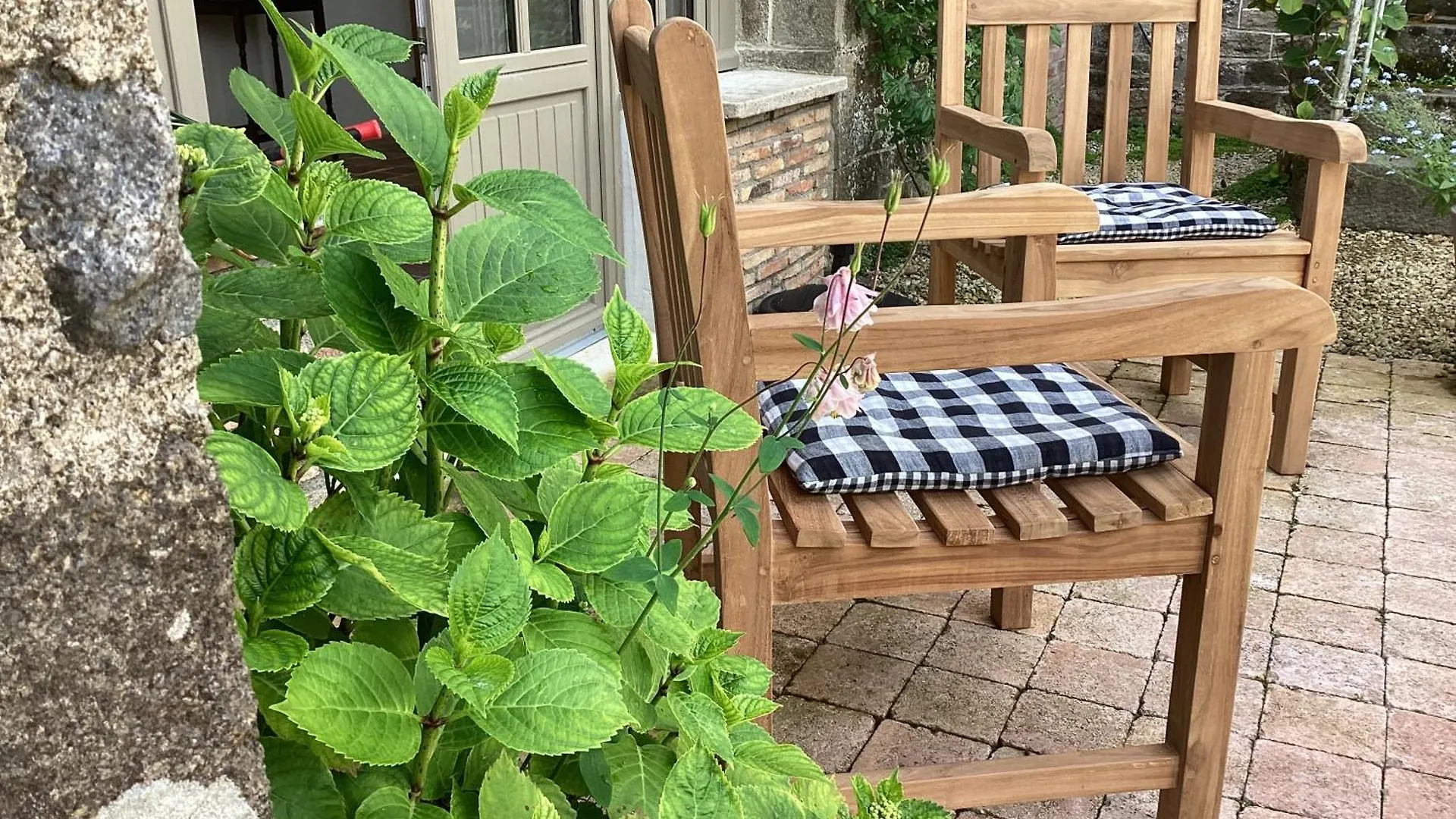 Une Grange En Bretagne Pleudihen-sur-Rance Apartment